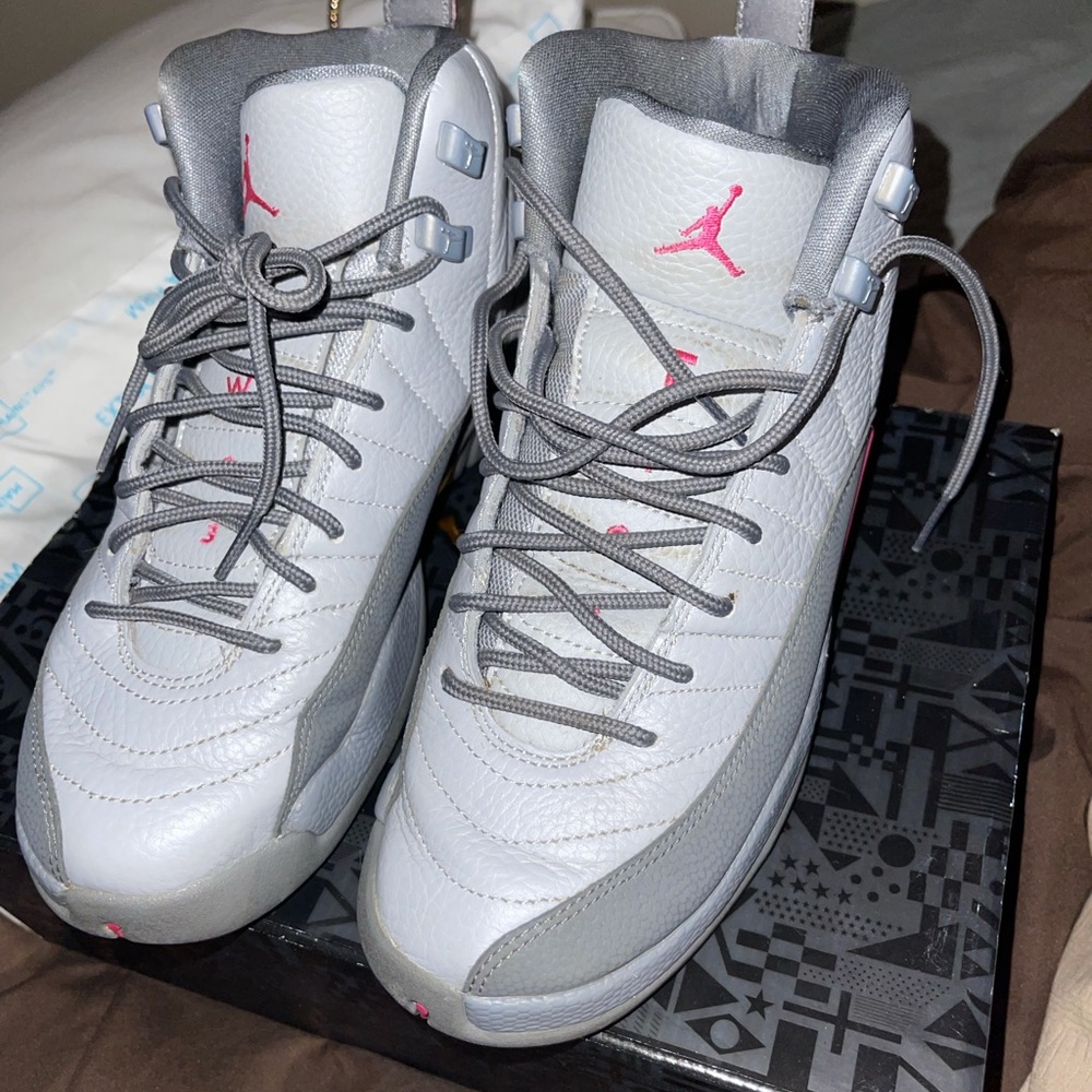 Jordan 12 vivid pink